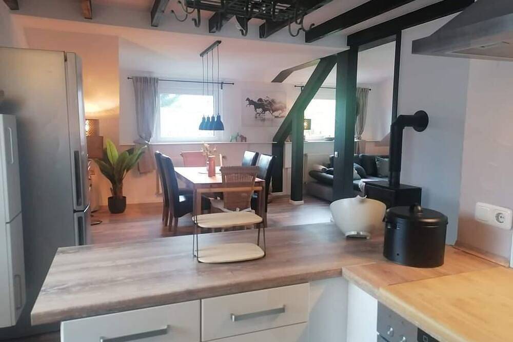 Ferienwohnung An der Schmiede - Appartement/Fewo, Dusche, Wc, Balkon in Westerwald