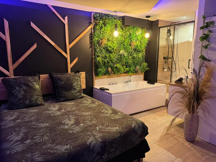 Ferienwohnung für 2 Personen, mit Whirlpool und Balkon - 1