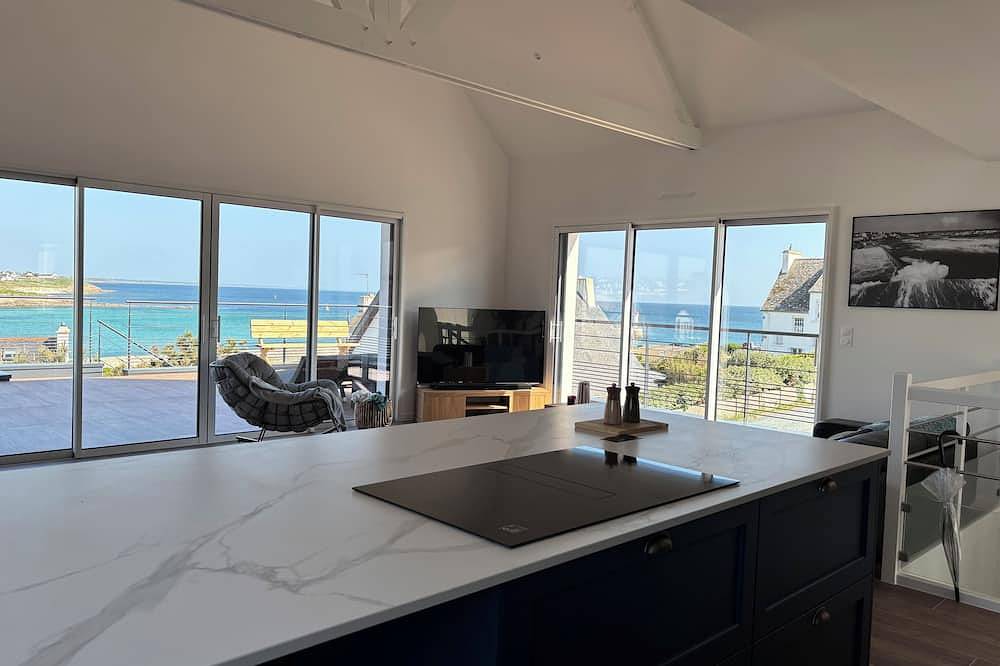 Beach house, new house with sea view in Audierne, Côte de Cornouaille