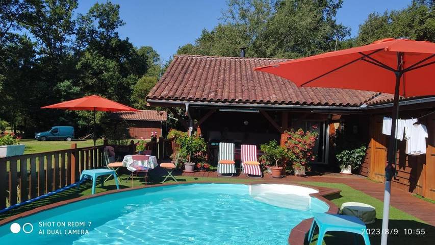 Maison de vacances pour 10 personnes, avec jardin et terrasse ainsi que vue et piscine, animaux acceptés