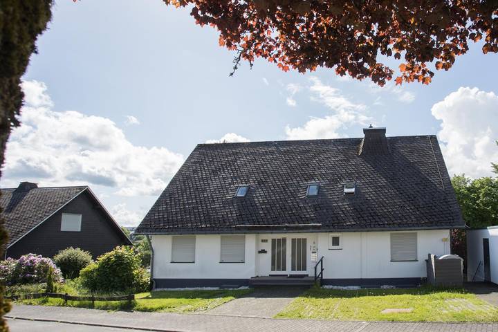 Ferienhaus für 4 Personen, mit Balkon/Terrasse und Terrasse in Winterberg - 2