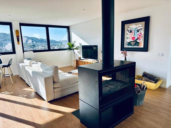 Location de vacances pour 14 personnes, avec jardin ainsi que vue et piscine dans Venade - 4