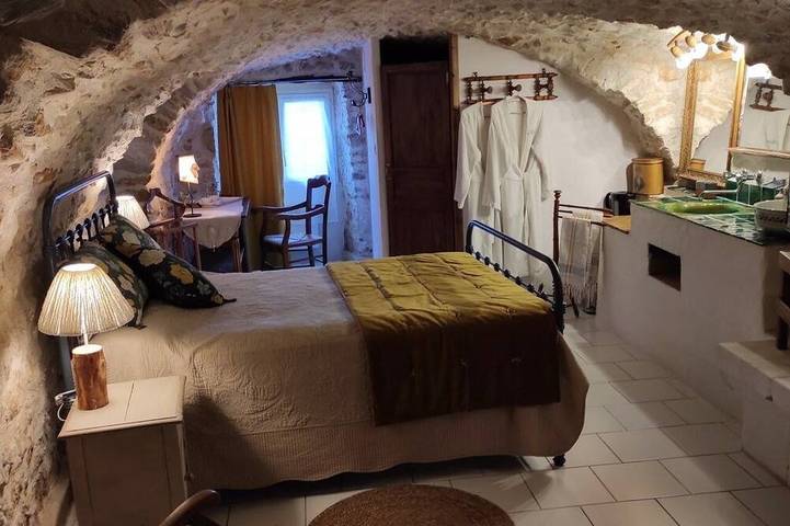 Vrbo Property in Vallon-Pont-d'Arc, Gorges de l’Ardèche