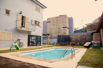 Cottage pour 6 personnes, avec piscine ainsi que vue et jardin à Amarante