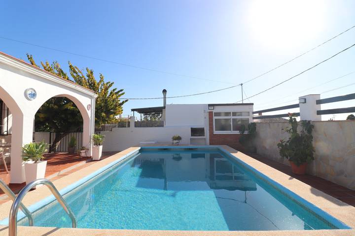 Finca für 6 Personen, mit Garten und Terrasse in Nerja - 4