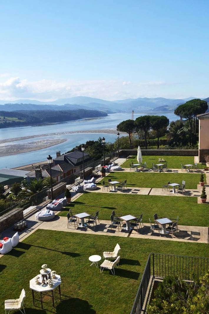 Apartamento para 10 personas, con Terraza y Jardín en Ribadeo