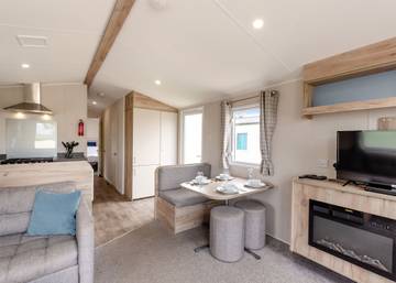 Glamping for 8 People in St. Helens, Isle of Wight, Photo 3