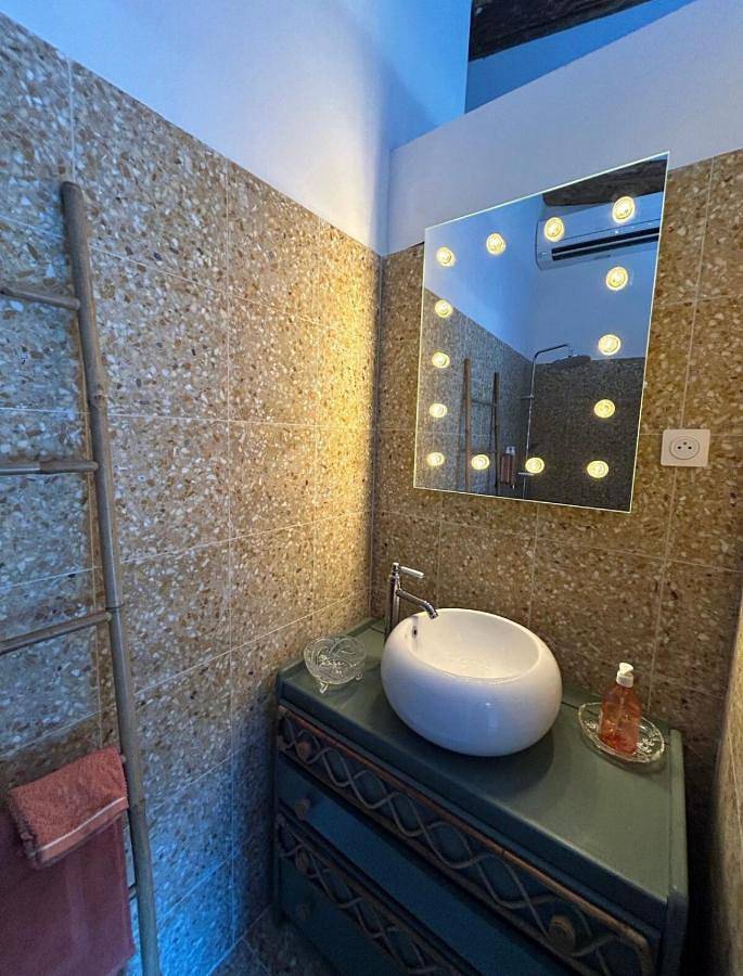 Maison d’hôte pour 2 personnes, avec jardin et jacuzzi ainsi que piscine et terrasse à Ramatuelle - 4