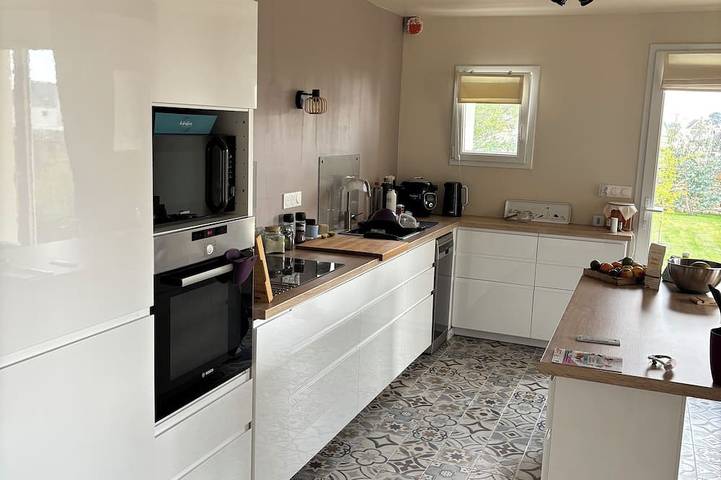 Cozy room close to the Little Sea of Gâvres in Riantec, Côte des Mégalithes