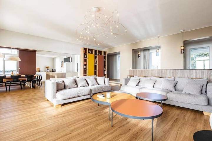 Location de vacances pour 16 personnes, avec piscine et jardin ainsi que vue et terrasse à Angoulins - 4