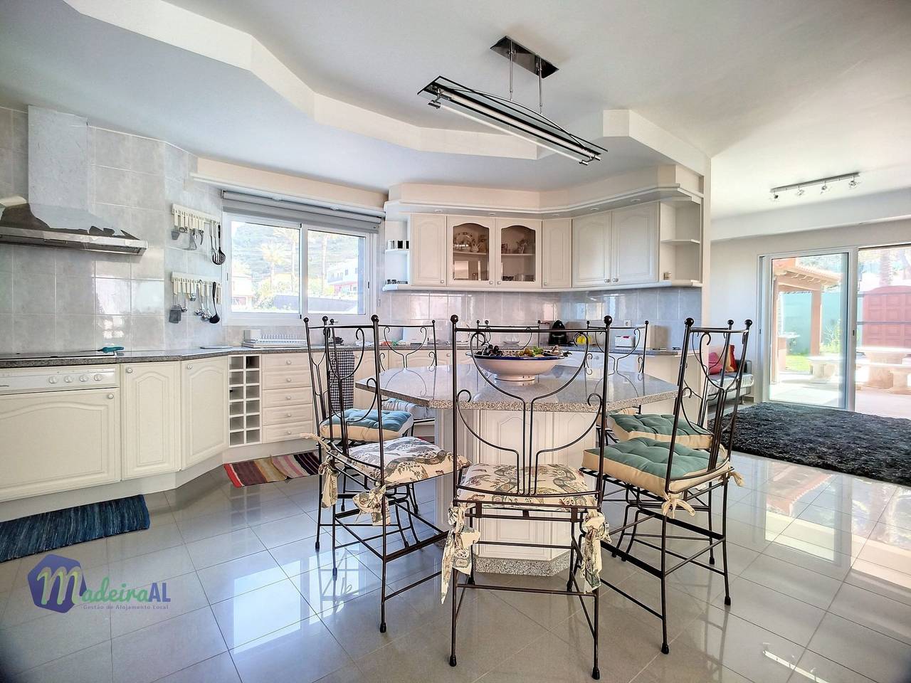 Pearls Beach Villa in Porto Moniz, Madeira