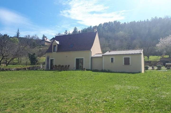 Location de vacances pour 7 personnes, avec Terrasse et Jardin à Daglan