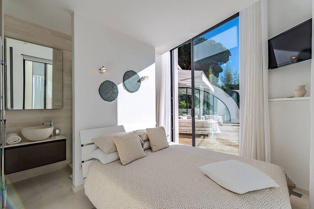 400 m from de the sea , 6-bedroom villa in Ramatuelle behind 55 Club  with Ac in Pampelonne, Ramatuelle