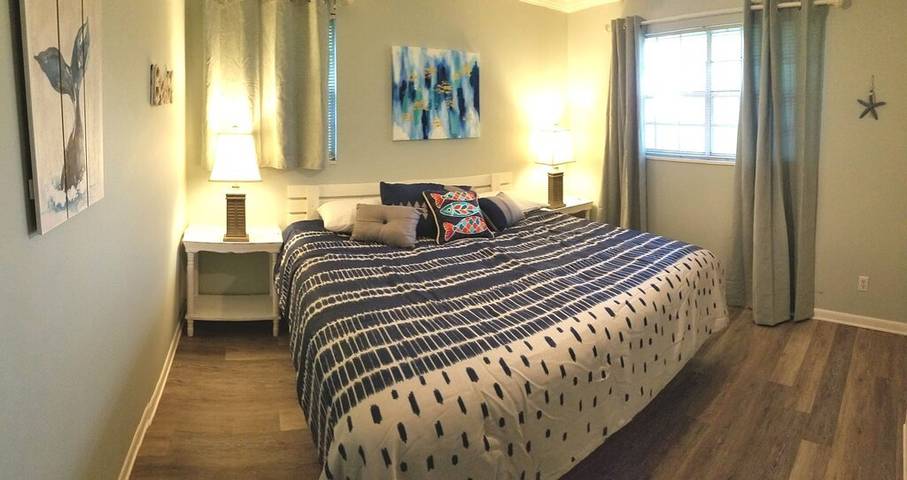 Vacation rental for 12 people, with yard in St. Augustine