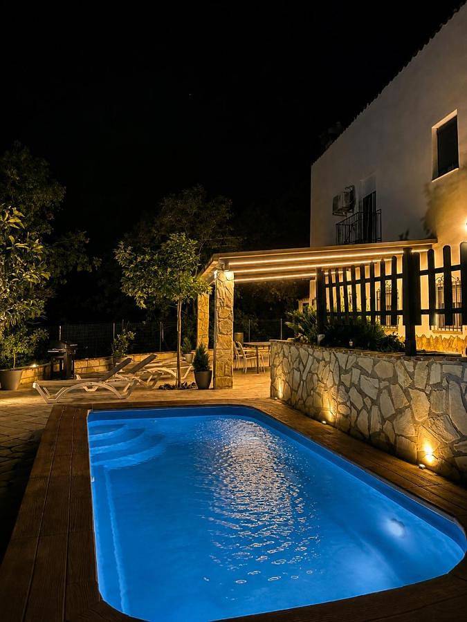 Chalet para 10 personas, con jardín además de piscina y vistas, Se admiten mascotas en Sierra de Cazorla - 2