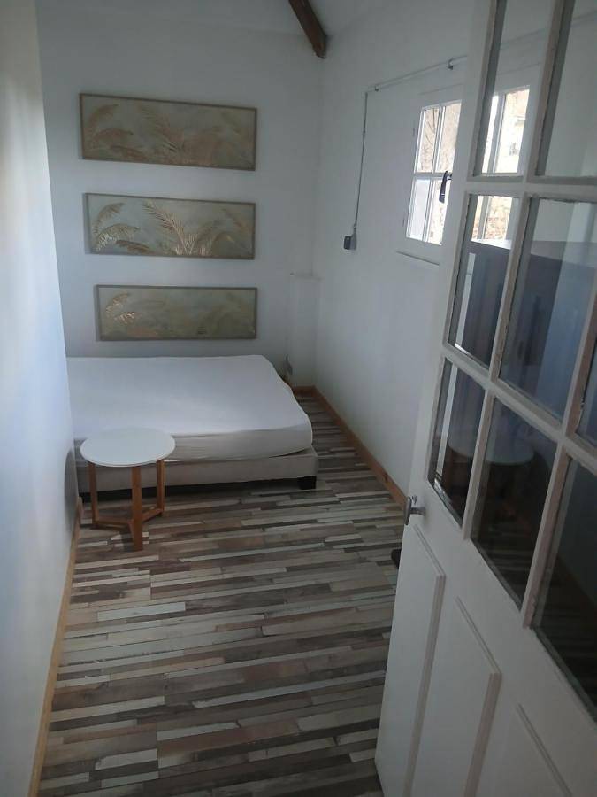 Appartement entier, One-Bedroom Apartment in Maimbeville, Oise