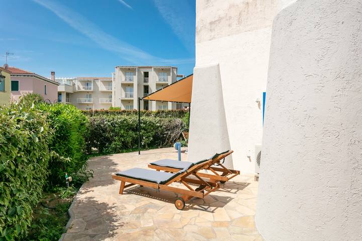 Gîte pour 6 personnes, avec jardin et balcon dans Loiri Porto San Paolo - 2