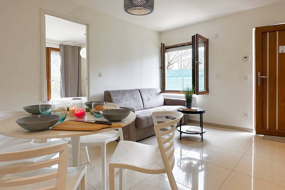 Apartamento entero, Neyt parking in Cran-Gevrier, Región de Annecy