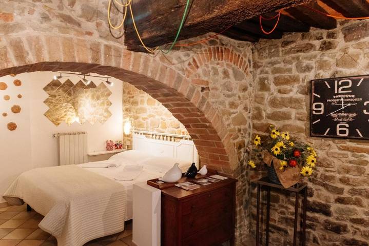 Appartamento per 2 persone, con Giardino e Panorama a Civitella in Val di Chiana