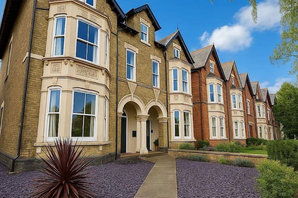 Apartment for 8 People in Bedford, Bedfordshire