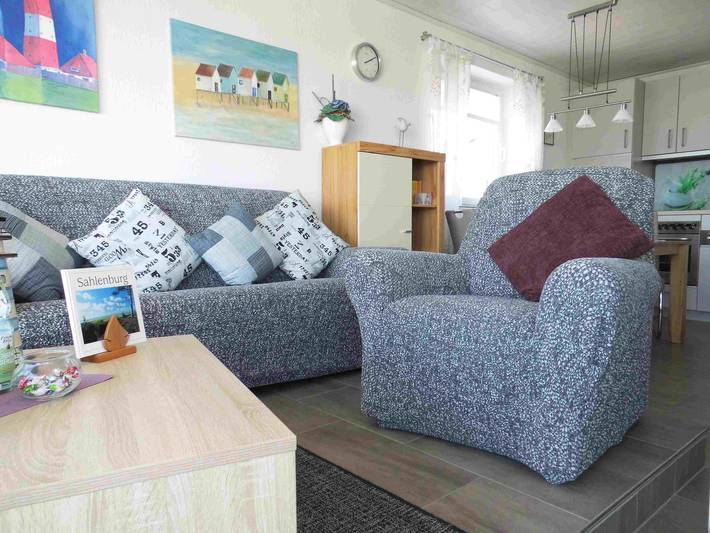 Ferienhaus für 4 Personen, mit Seeblick und Pool sowie Sauna und Balkon in Sahlenburg - 2