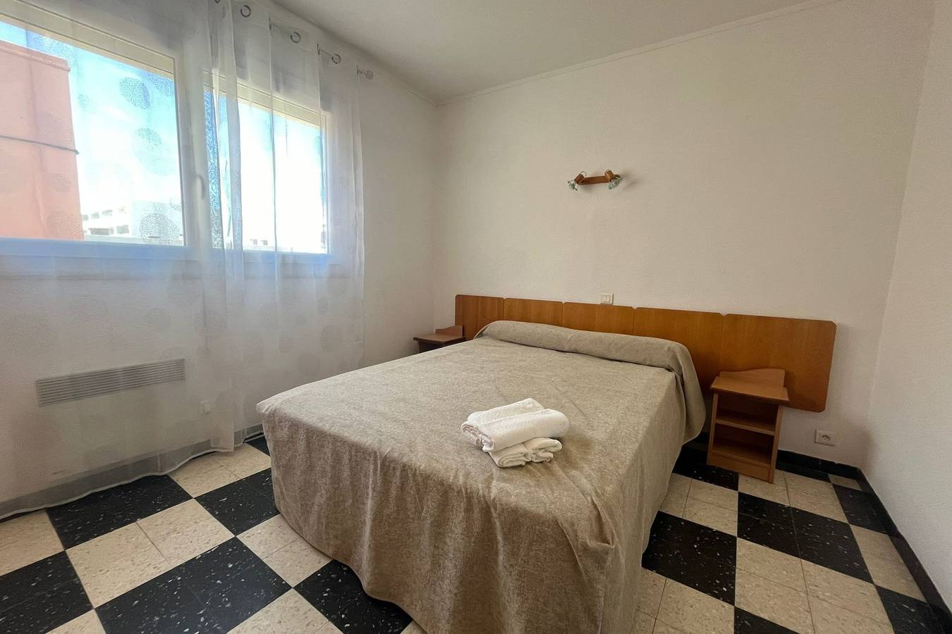 Entire apartment, Charming apartment overlooking the sea in Port-la-Nouvelle, Narbonne region