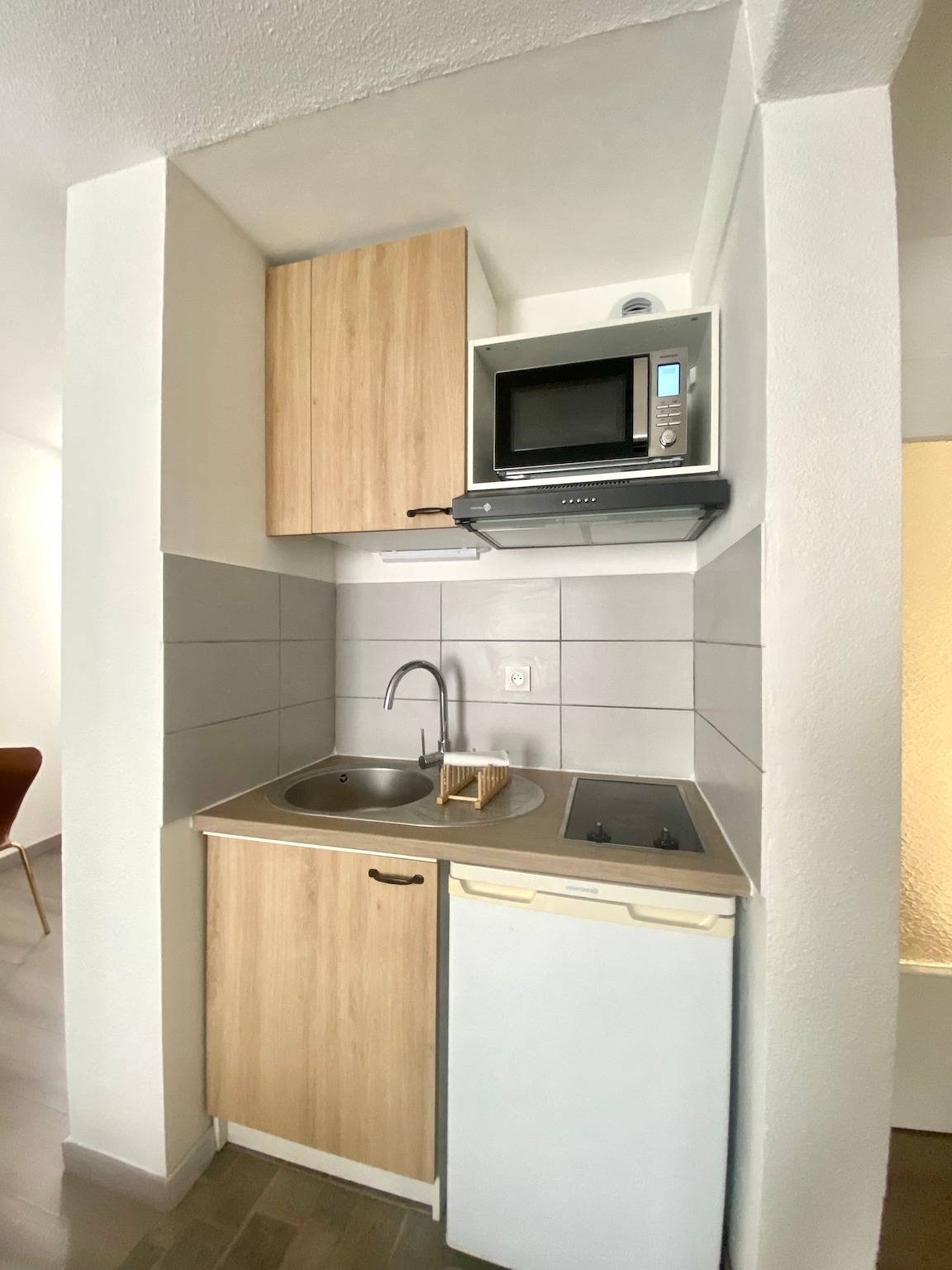 Ganze Wohnung, Le Chaleureux - Joli studio proche du Jardin Compans-Caffarelli in Amidonniers-Caffarelli (Toulouse), Toulouse