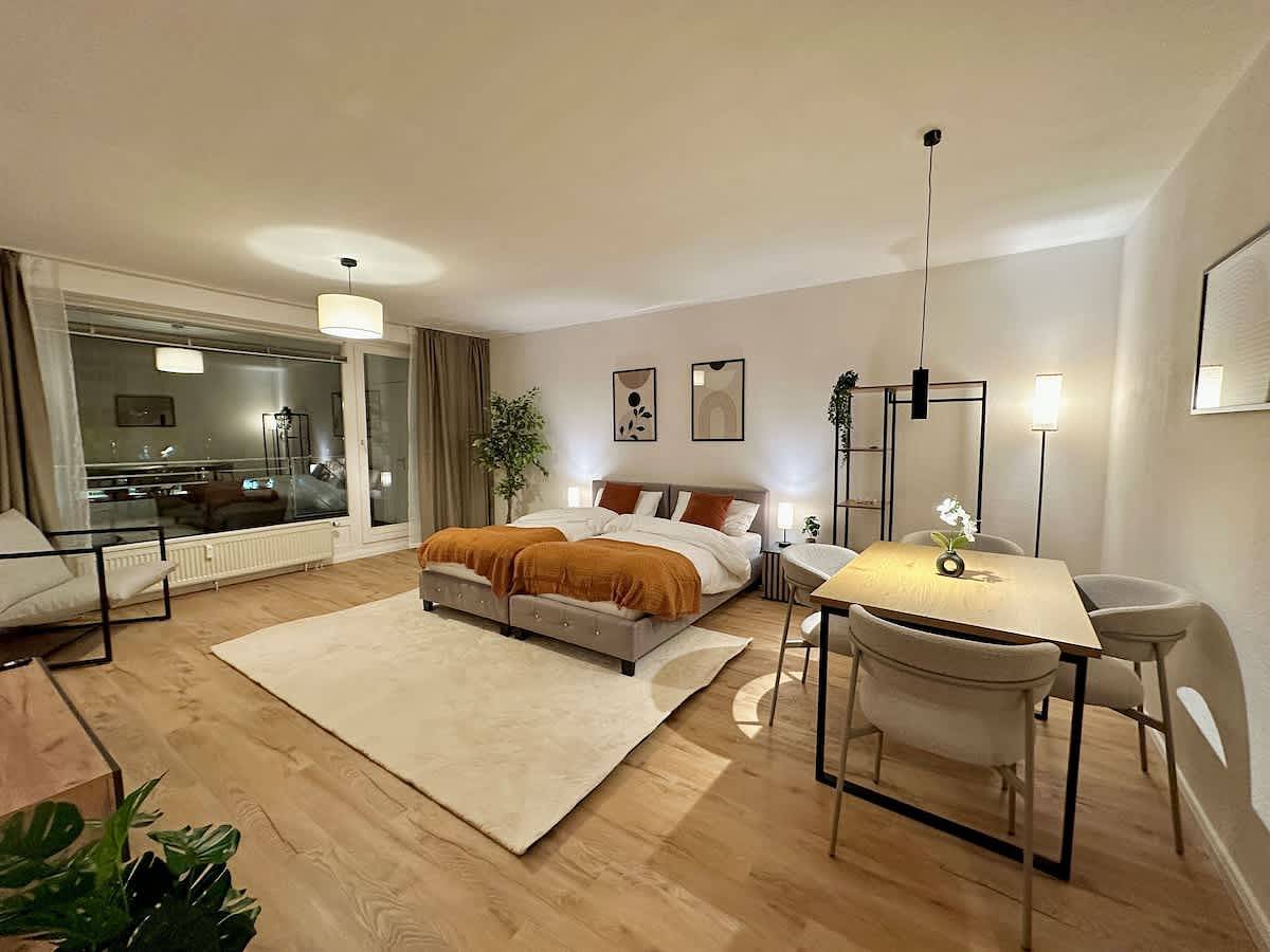 Ganze Wohnung, Ferienwohnung für 4 Personen mit Balkon/Terrasse in Norderstedt, Kreis Segeberg