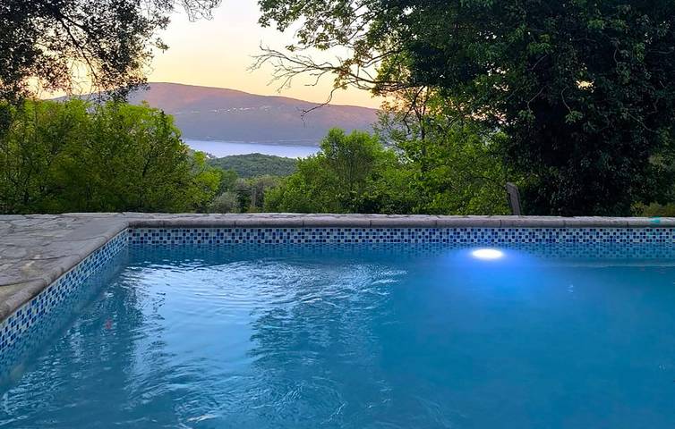 Ferienhaus für 8 Personen mit Garten in Podi-Sasovići, Boka Kotorska