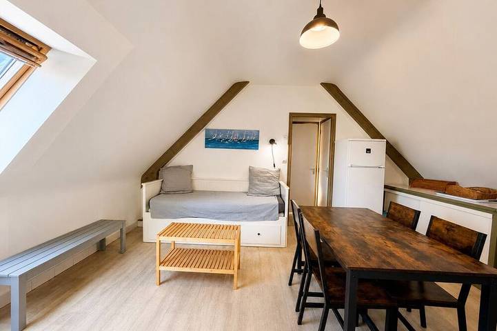 Gîte pour 3 personnes, avec Jardin à Saint-Coulomb - 2