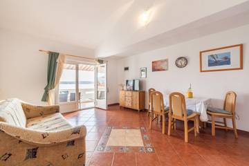 Holiday Apartment for 4 People in Novalja, Pag Island, Photo 1
