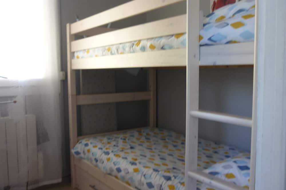 Petite Villa in Grau-d'Agde, Agde