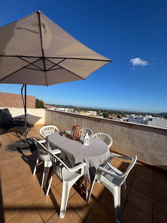 Apartamento de vacaciones para 11 personas, con vistas además de balcón y piscina - 1