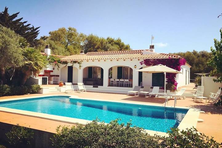 Villa für 10 Personen, mit Garten und Whirlpool auf Menorca