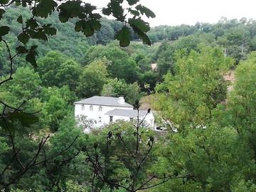 Gîte pour 7 personnes, avec vue et jardin à Le Masnau-Massuguiès
