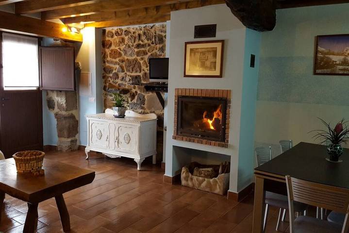 Entire apartment, Holiday apartment for 6 people with balcony/terrace in Soba, Cordillera Cantábrica