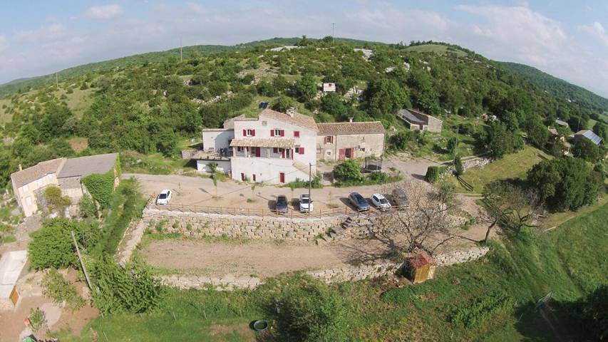 Chambre d’hôte pour 2 personnes, avec vue et jardin, animaux acceptés