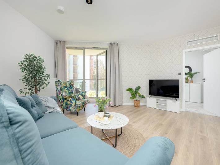 Ferienwohnung für 4 Personen, mit Balkon und Whirlpool sowie Kinderpool und Pool
