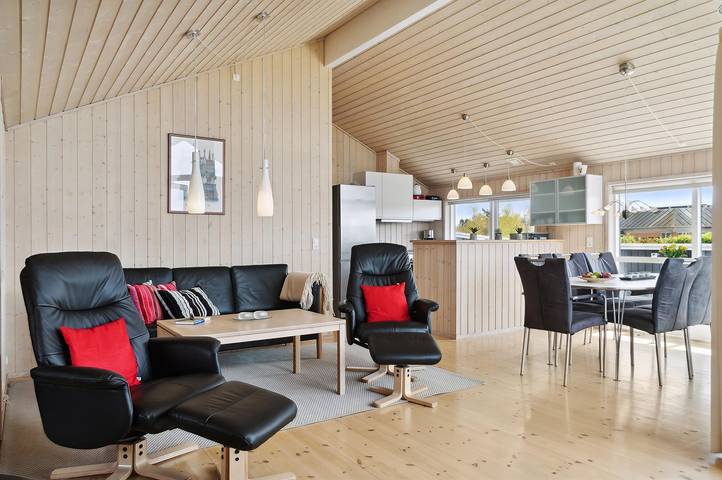 Ferienhaus für 8 Personen, mit Terrasse und Sauna sowie Whirlpool auf Seeland - 3