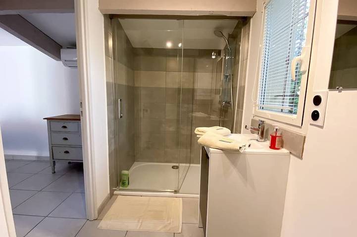 Location de vacances pour 2 personnes, avec piscine ainsi que terrasse et jardin à Séguret - 4