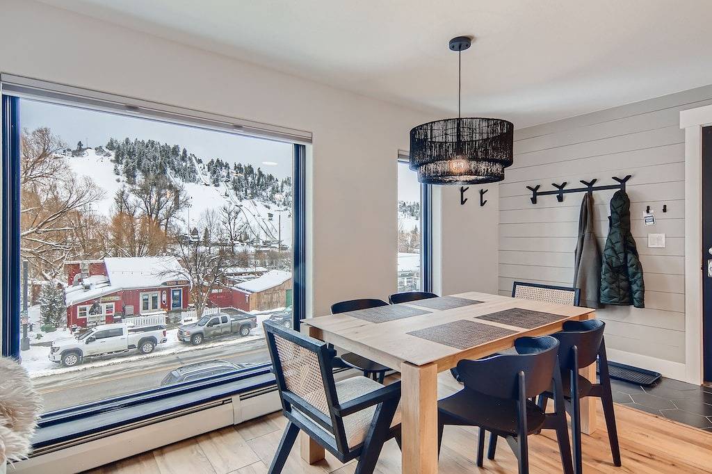 Ganze Wohnung, Luxury Condo within walking distance to all the restaurants, shopping and bars. in Steamboat Springs, Medicine Bow-Routt Nationalwald