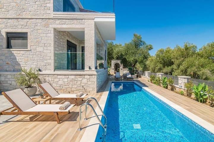 Villa für 5 Personen, mit Garten und Balkon in Zakynthos Stadt