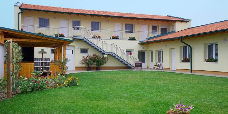 Gîte pour 2 personnes, avec vue ainsi que vue sur le lac et jardin à Illmitz - 2
