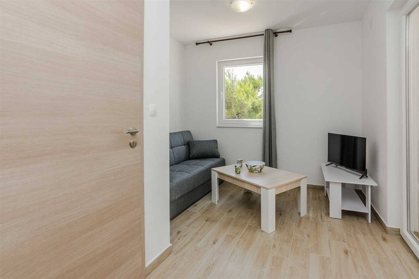 Geheel appartement, Vakantieappartement voor 4 personen met balkon/terras in Vir