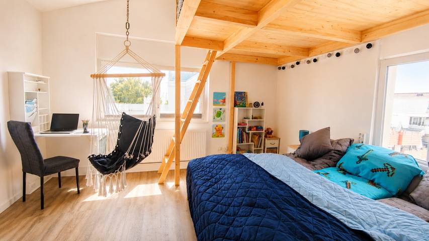 Ferienhaus für 6 Personen, mit Sauna und Whirlpool sowie Pool und Garten, kinderfreundlich