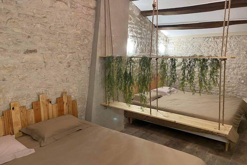 Stone house 20 min from La Rochelle with Spa in Andilly, Región de La Rochelle
