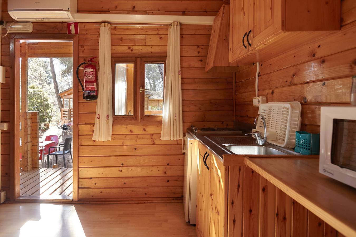 Casa rural 'Cabaña De Madera 3' con vistas a la montaña, piscina compartida y aire acondicionado in El Tranco, Hornos 