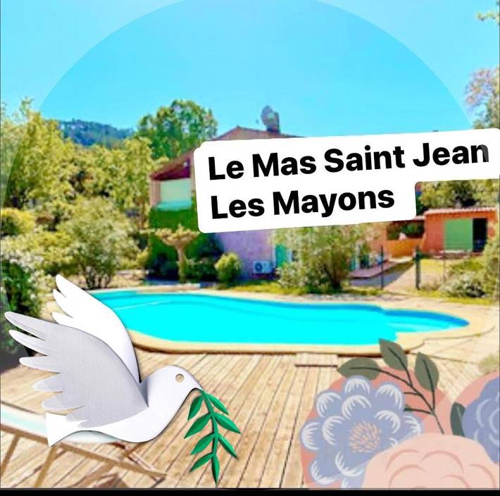Location de vacances pour 4 personnes, avec vue ainsi que terrasse et piscine à Les Mayons - 2