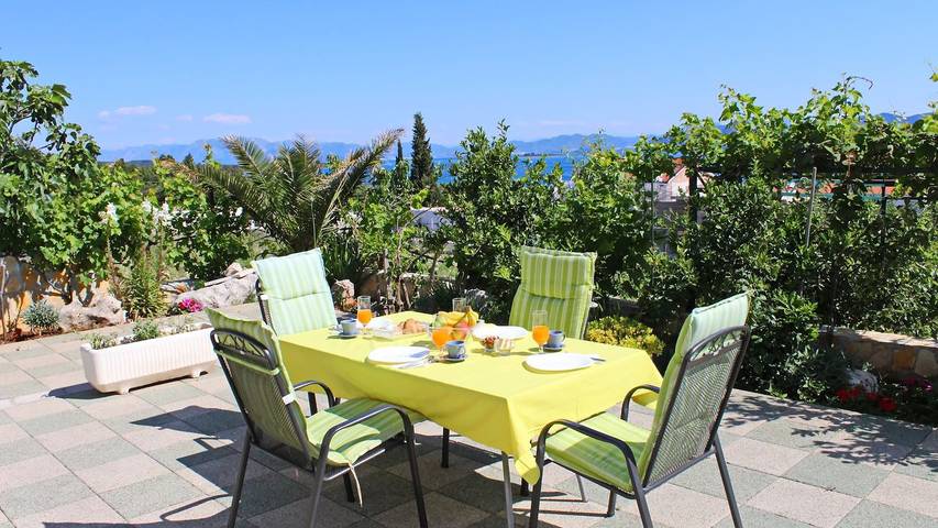 Gîte pour 5 personnes, avec terrasse à Drače - 2
