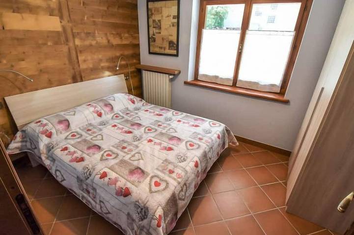 Gîte pour 4 personnes, avec piscine et jardin dans Fénis - 3